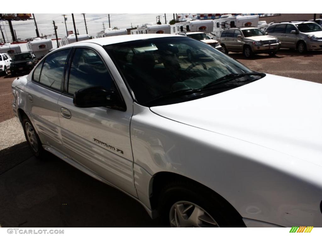2000 Grand Am SE Sedan - Arctic White / Dark Pewter photo #16