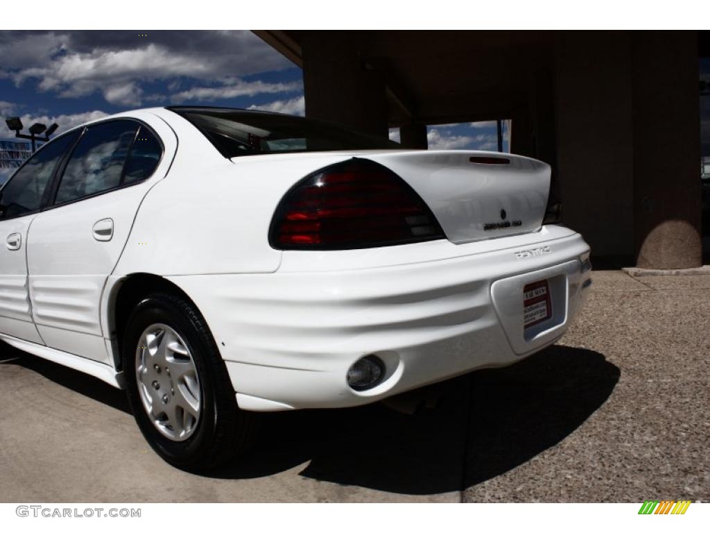 2000 Grand Am SE Sedan - Arctic White / Dark Pewter photo #18