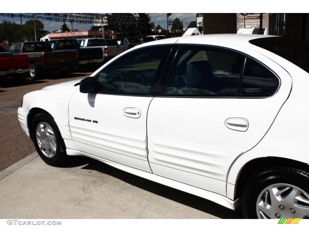 2000 Grand Am SE Sedan - Arctic White / Dark Pewter photo #19