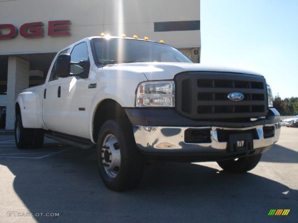 2005 F350 Super Duty XL Crew Cab 4x4 Dually - Oxford White / Medium Flint photo #1