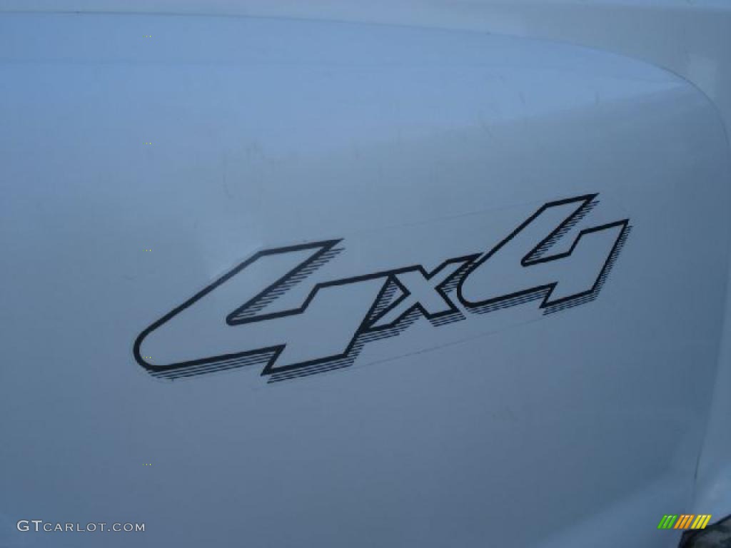 2005 F350 Super Duty XL Crew Cab 4x4 Dually - Oxford White / Medium Flint photo #34
