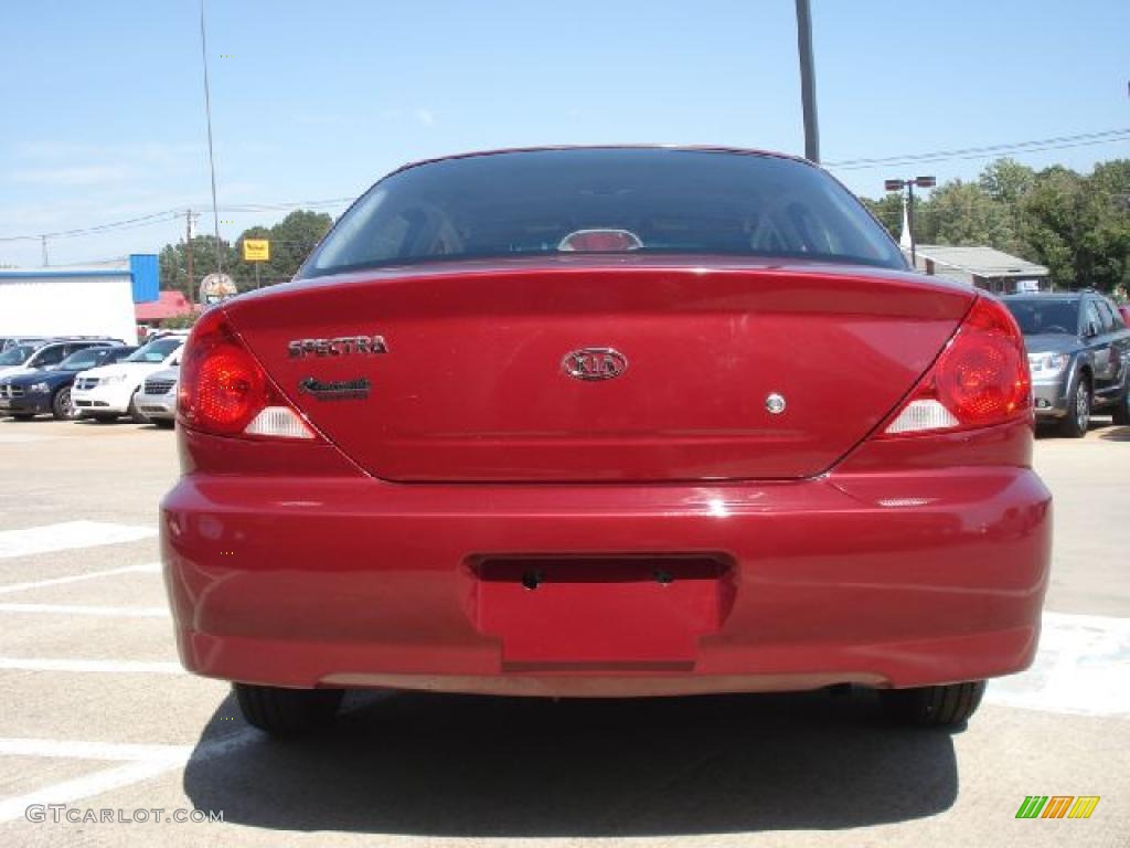 2003 Spectra Sedan - Pepper Red / Grey photo #4
