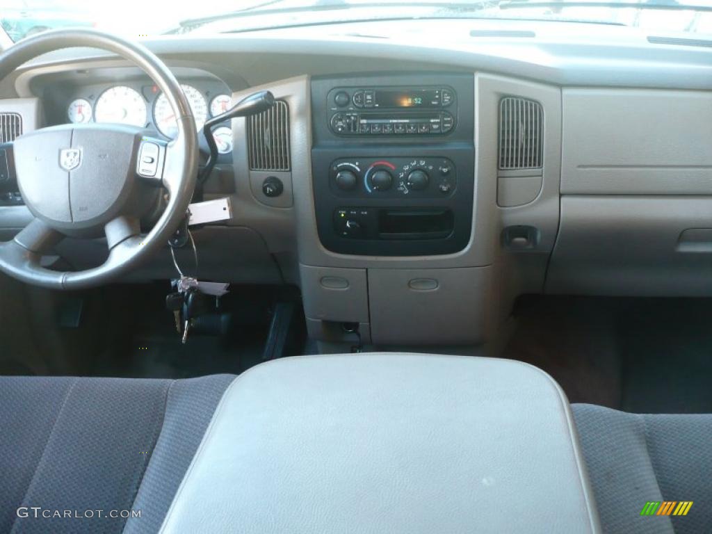 2004 Ram 1500 SLT Quad Cab 4x4 - Graphite Metallic / Dark Slate Gray photo #16