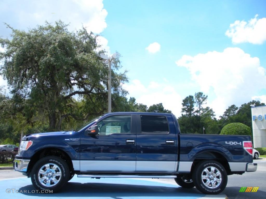 2010 F150 XLT SuperCrew 4x4 - Dark Blue Pearl Metallic / Medium Stone photo #2