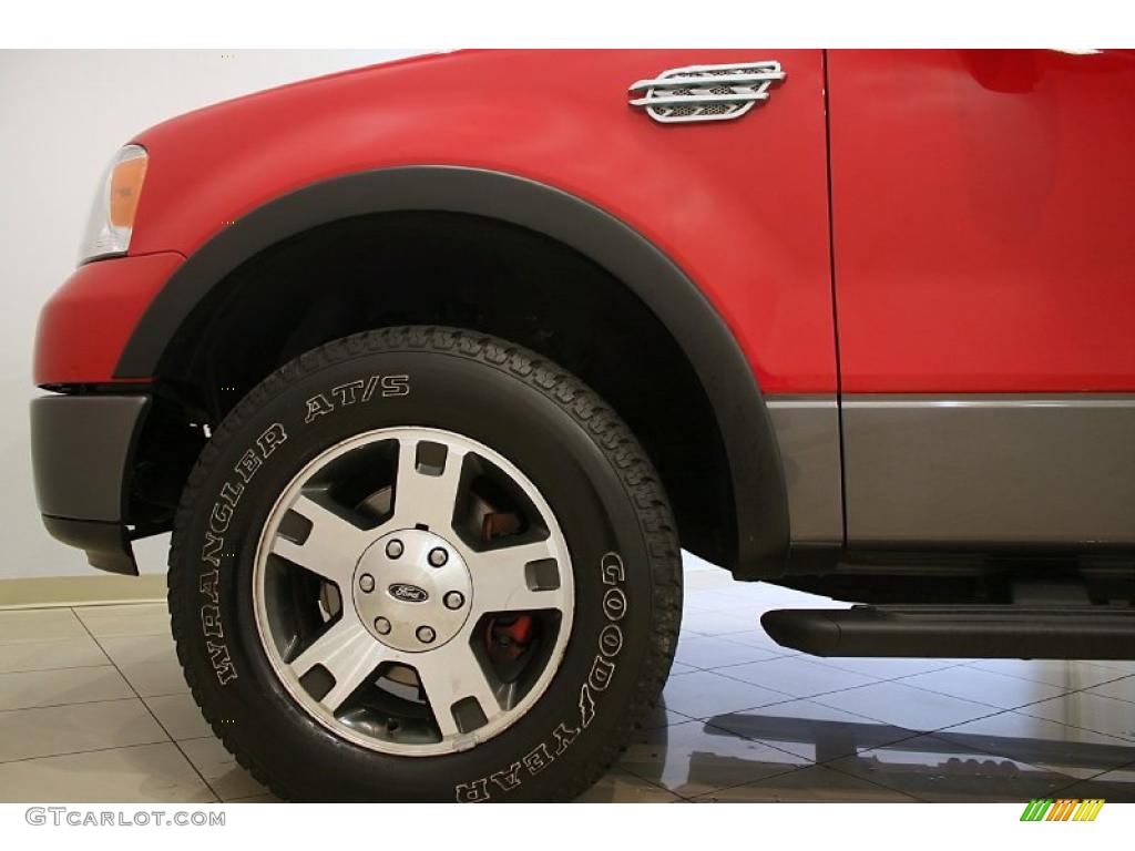 2005 F150 FX4 SuperCab 4x4 - Bright Red / Medium Flint/Dark Flint Grey photo #25