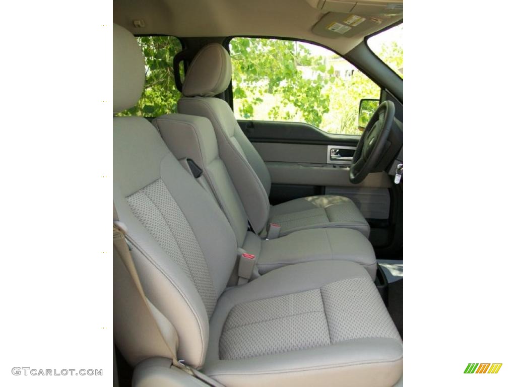 2010 F150 XLT SuperCrew - Oxford White / Medium Stone photo #6