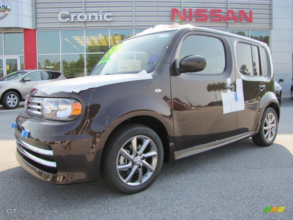 Bitter Chocolate Pearl Nissan Cube