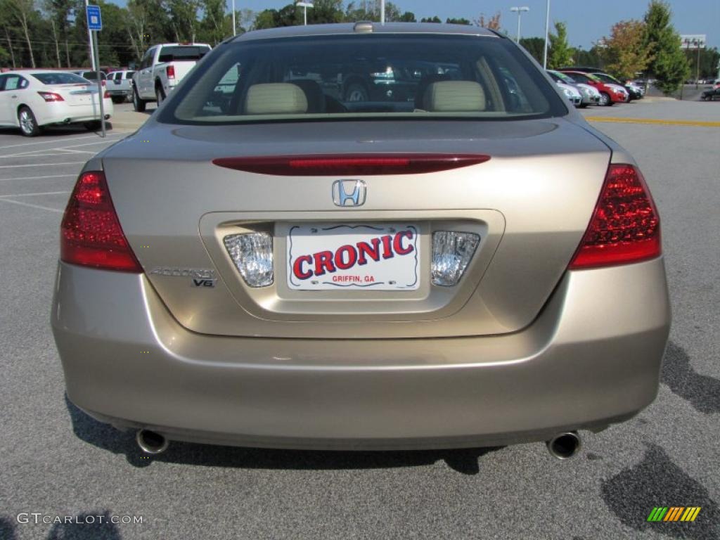 2007 Accord EX-L V6 Sedan - Desert Mist Metallic / Ivory photo #4