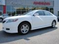 Super White - Camry SE Photo No. 1