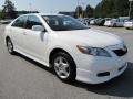 Super White - Camry SE Photo No. 7
