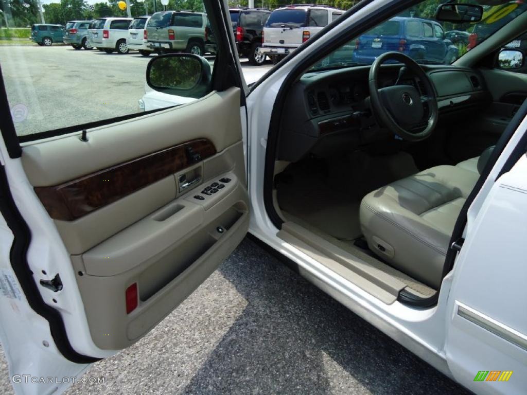 2006 Grand Marquis LS - Vibrant White / Medium Light Stone photo #4