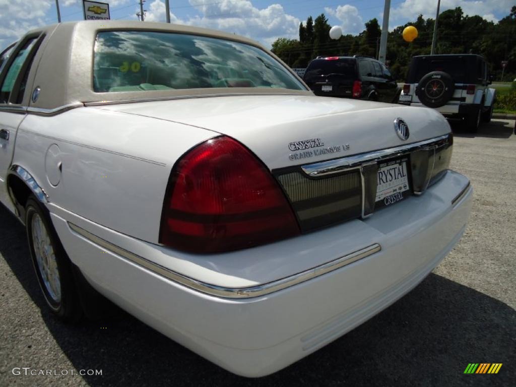 2006 Grand Marquis LS - Vibrant White / Medium Light Stone photo #10