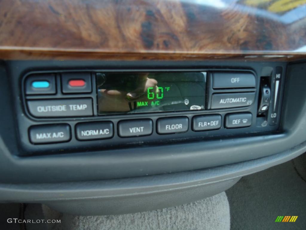 2006 Grand Marquis LS - Vibrant White / Medium Light Stone photo #34