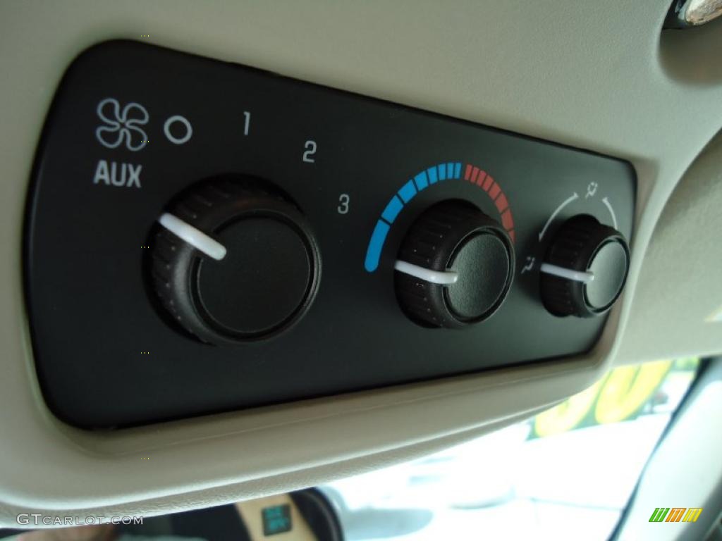 2006 Tahoe LS - Silver Birch Metallic / Gray/Dark Charcoal photo #35