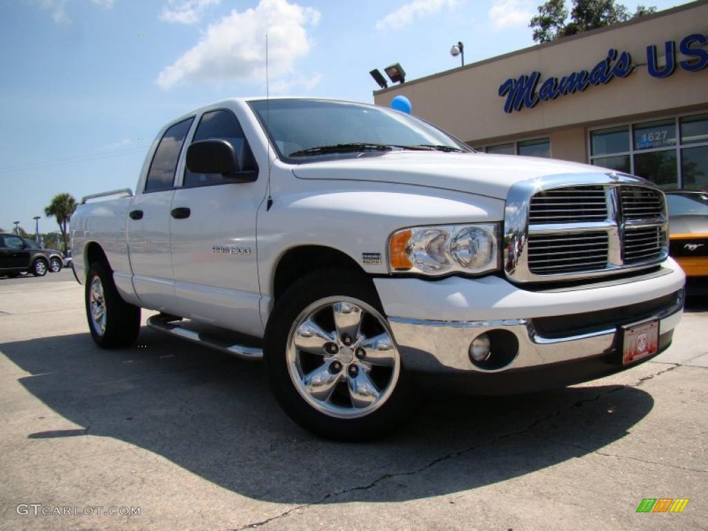 2003 Ram 1500 SLT Quad Cab - Bright White / Taupe photo #30