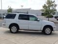 2006 Oxford White Mercury Mountaineer Luxury  photo #4