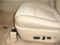 2006 Oxford White Mercury Mountaineer Luxury  photo #15