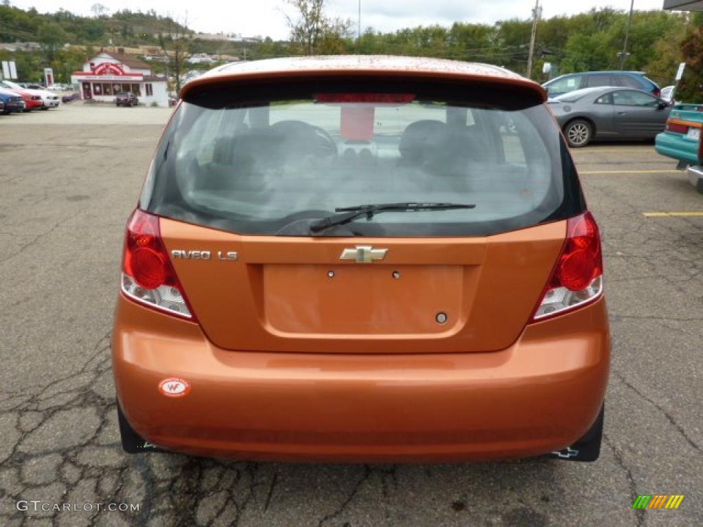 2004 Aveo LS Hatchback - Spicy Orange / Gray photo #3