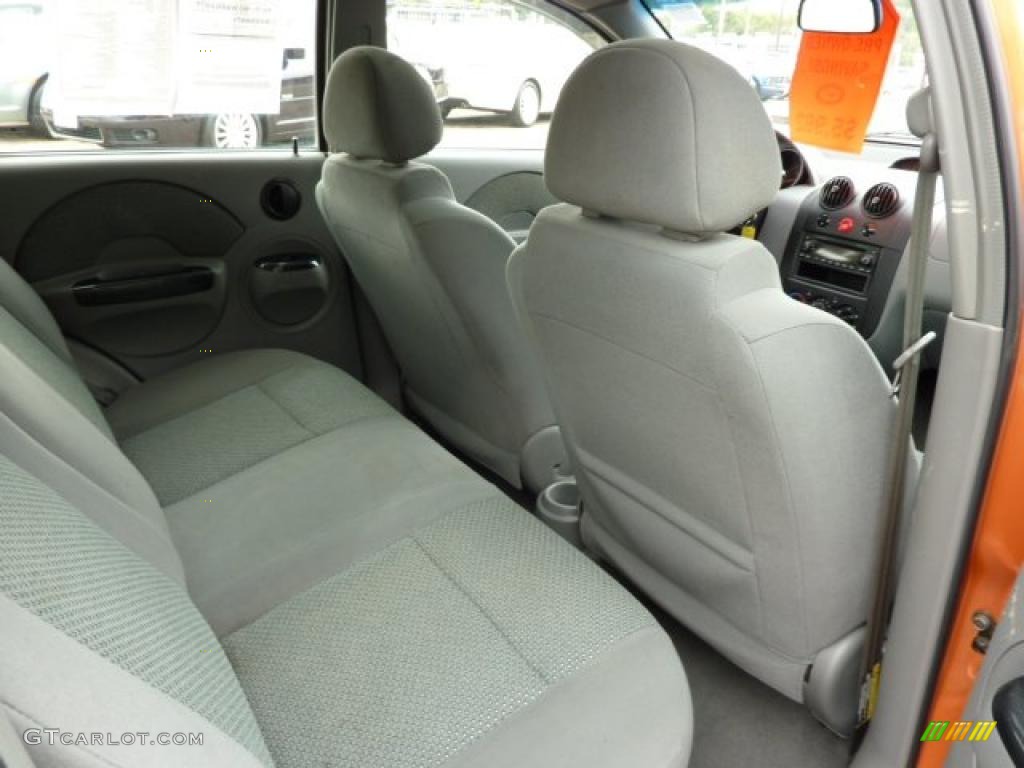 2004 Aveo LS Hatchback - Spicy Orange / Gray photo #16