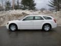 2006 Cool Vanilla Dodge Magnum SE  photo #6