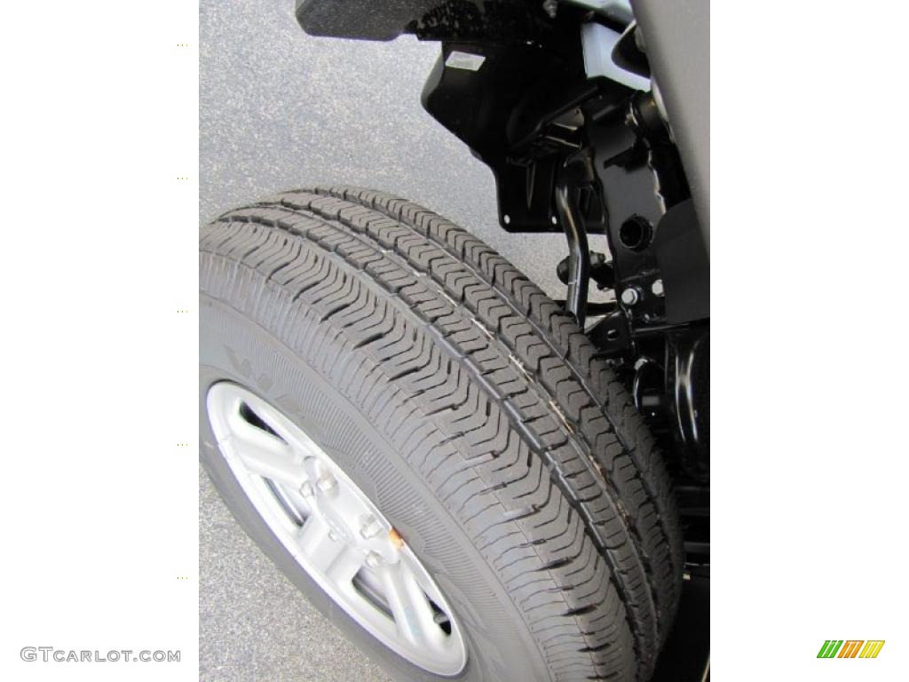 2011 Wrangler Sport 4x4 - Bright Silver Metallic / Black photo #12