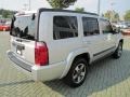 Bright Silver Metallic - Commander Sport Photo No. 5