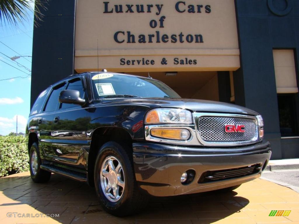 2004 Yukon Denali AWD - Carbon Metallic / Stone Gray photo #2