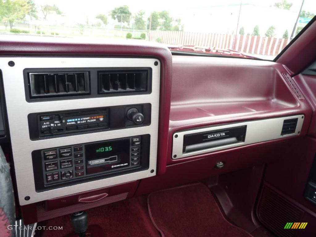 1989 Dodge Dakota Sport Convertible 4x4 Controls Photo #36725927