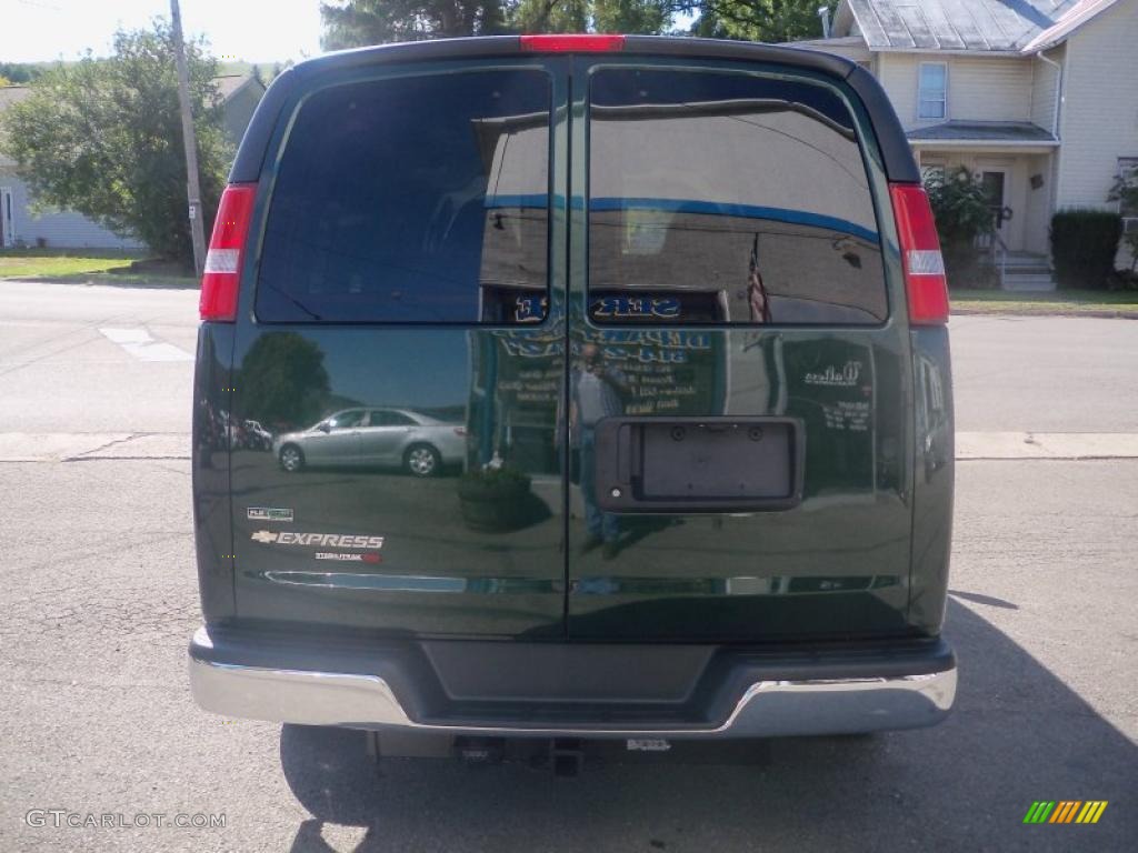 2010 Express LT 1500 AWD Passenger Van - Dark Green Metallic / Neutral photo #6