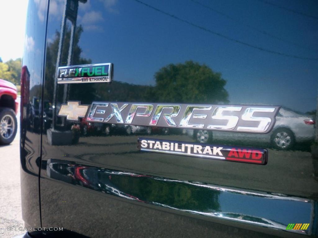 2010 Express LT 1500 AWD Passenger Van - Dark Green Metallic / Neutral photo #10