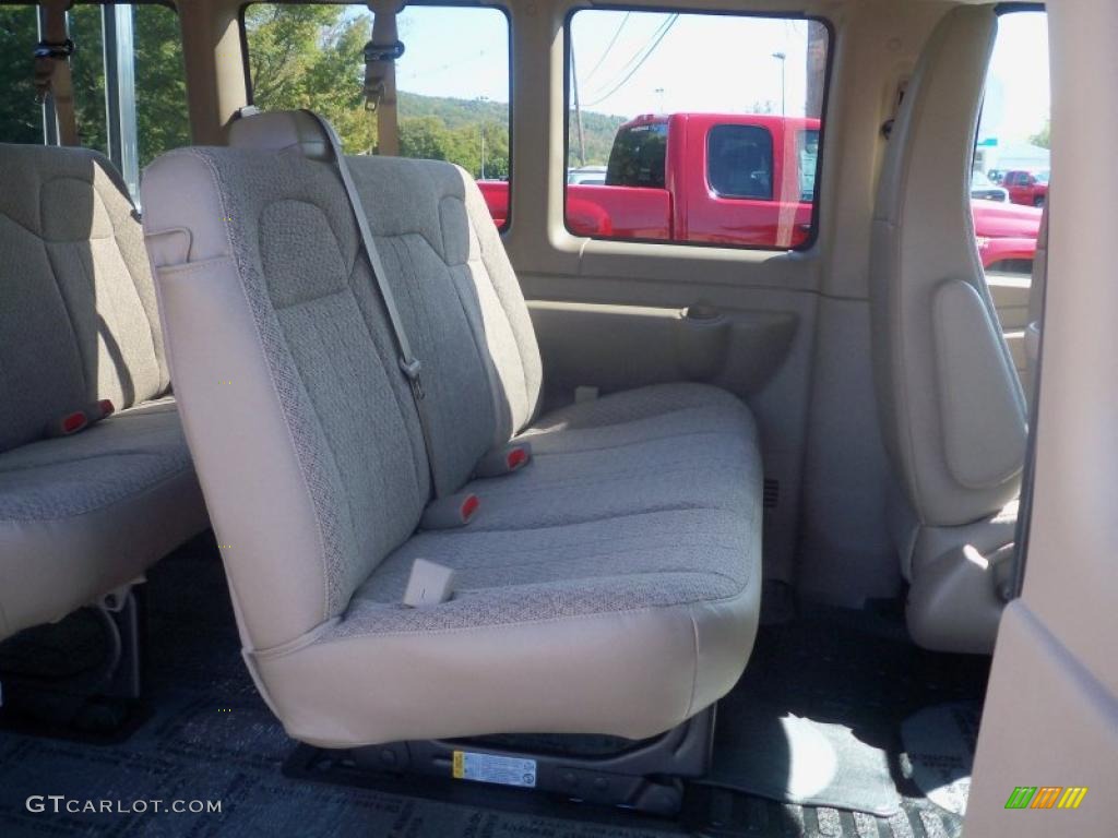 2010 Express LT 1500 AWD Passenger Van - Dark Green Metallic / Neutral photo #14