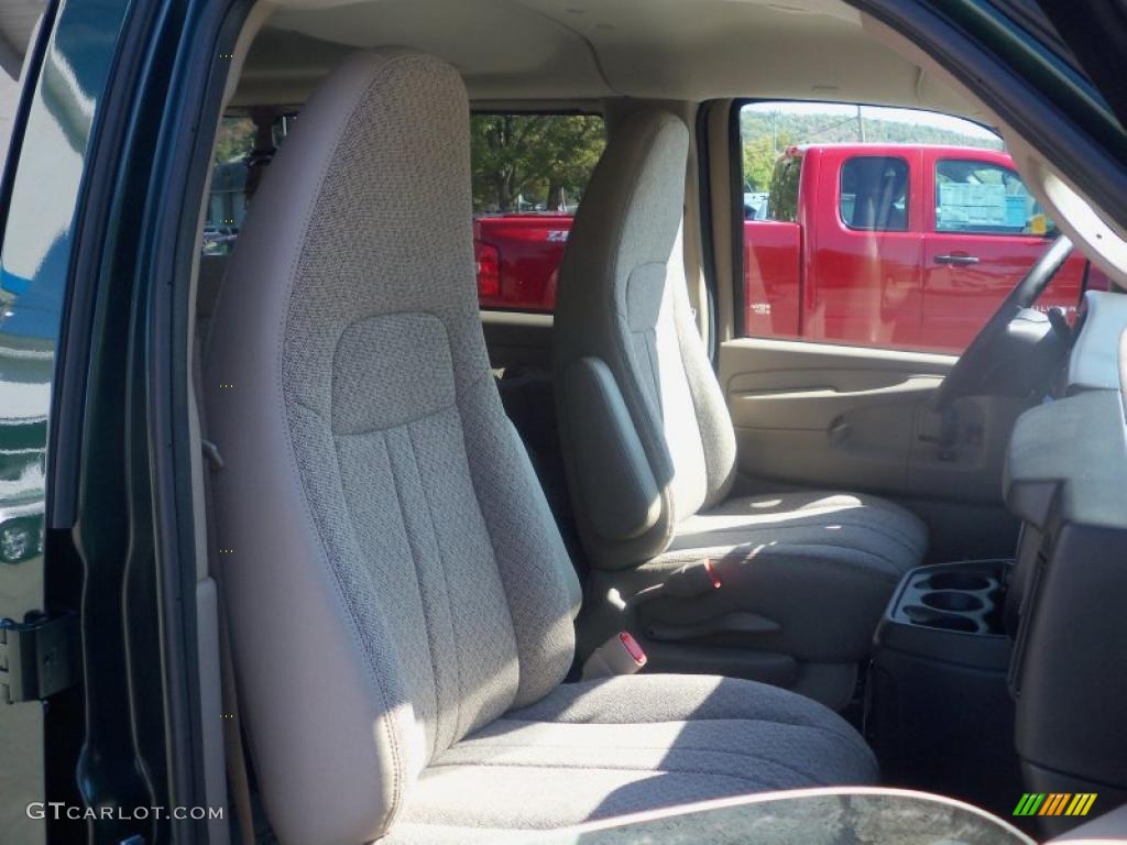 2010 Express LT 1500 AWD Passenger Van - Dark Green Metallic / Neutral photo #17