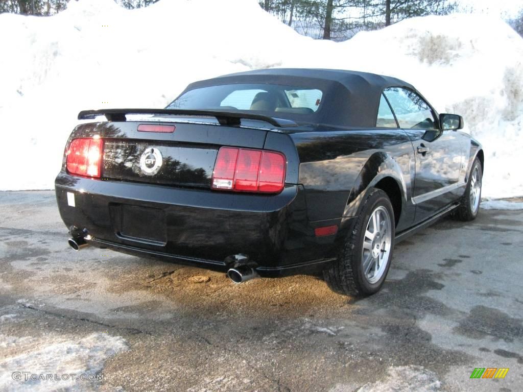 2005 Mustang GT Premium Convertible - Black / Dark Charcoal photo #11