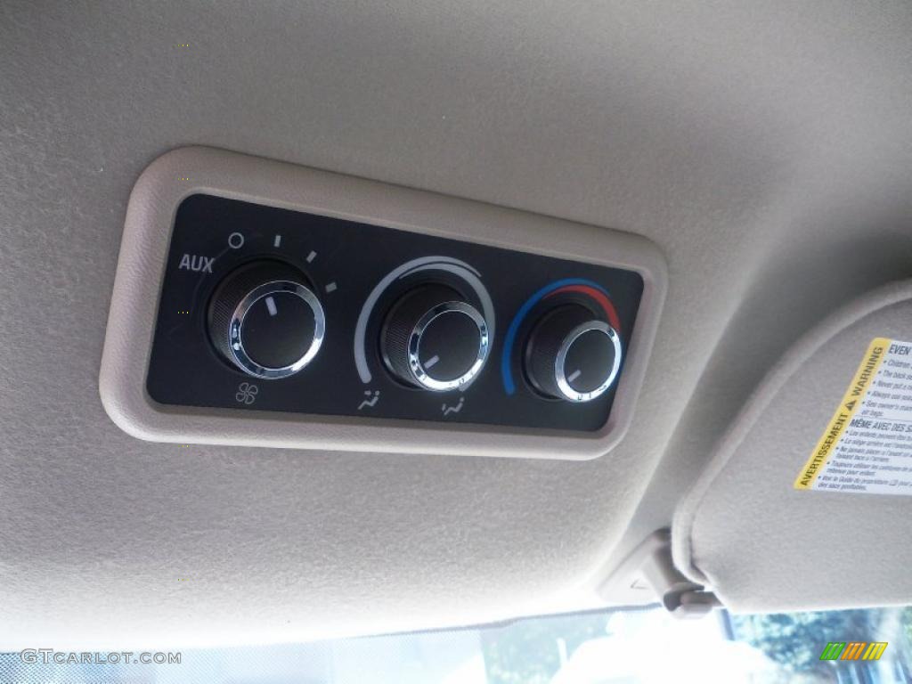 2010 Express LT 1500 AWD Passenger Van - Dark Green Metallic / Neutral photo #29