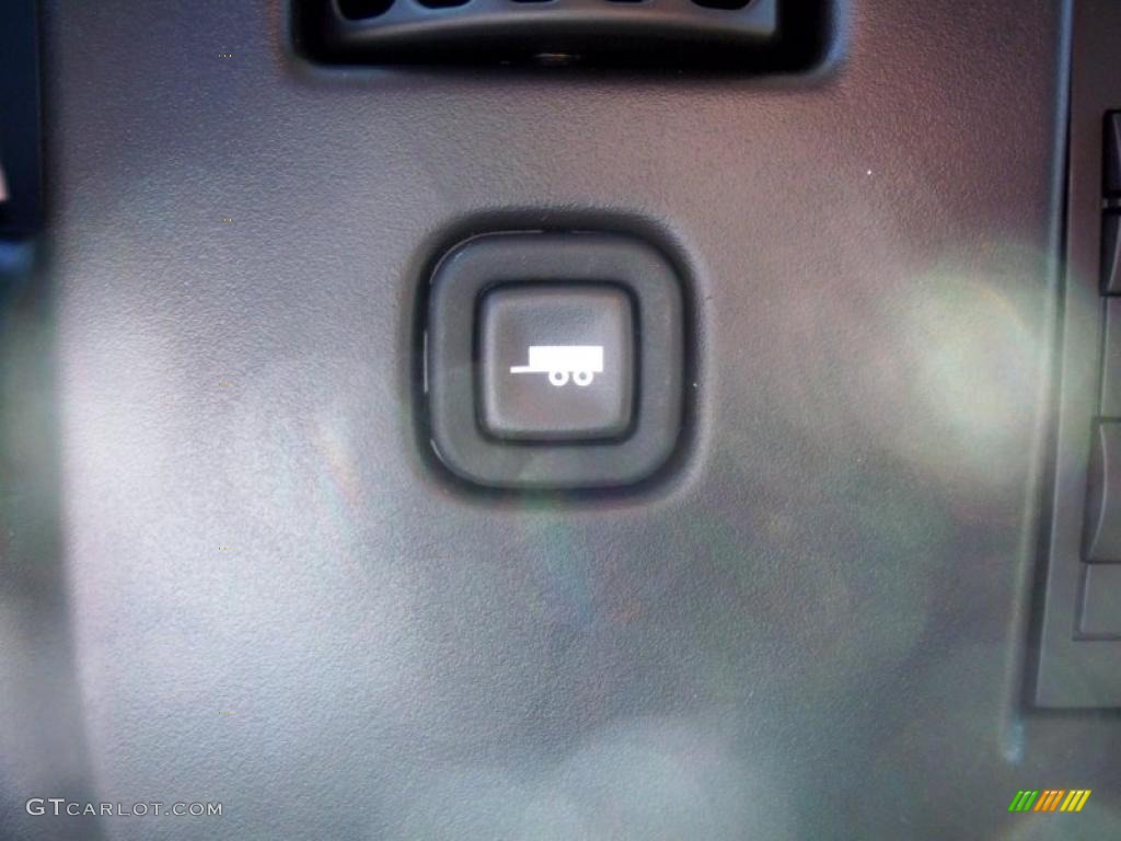 2010 Express LT 1500 AWD Passenger Van - Dark Green Metallic / Neutral photo #30