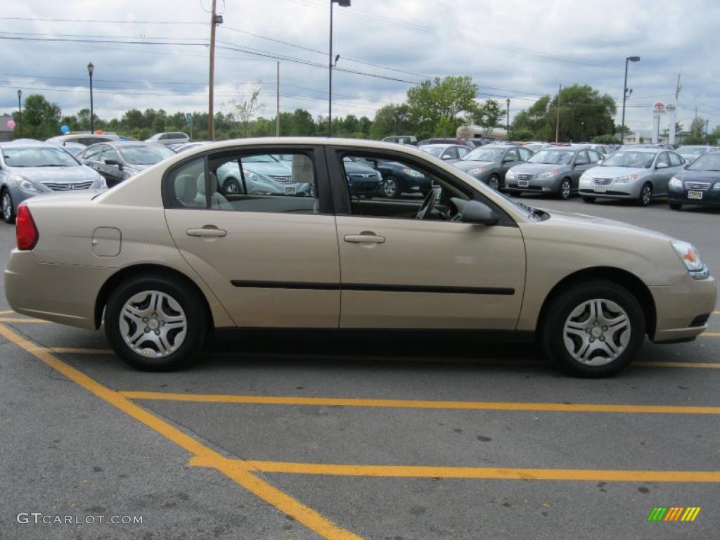 2005 Malibu Sedan - Light Driftwood Metallic / Neutral Beige photo #9