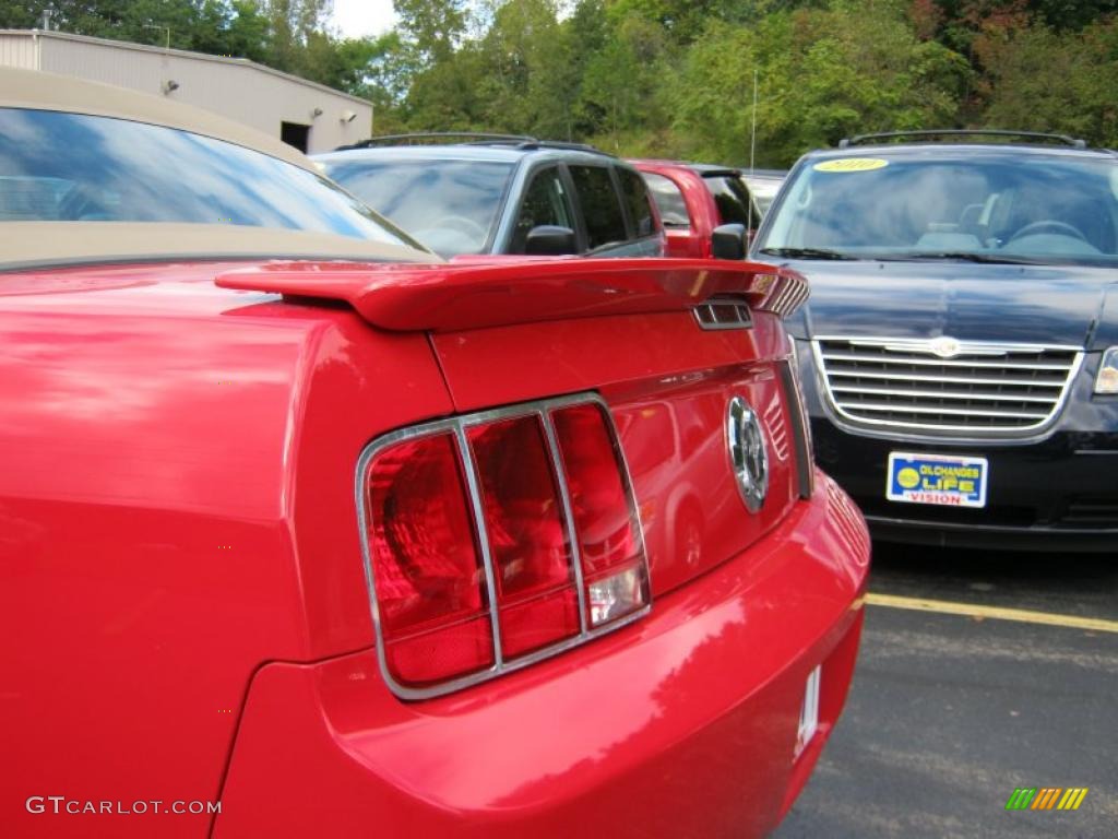 2007 Mustang V6 Deluxe Convertible - Torch Red / Medium Parchment photo #15