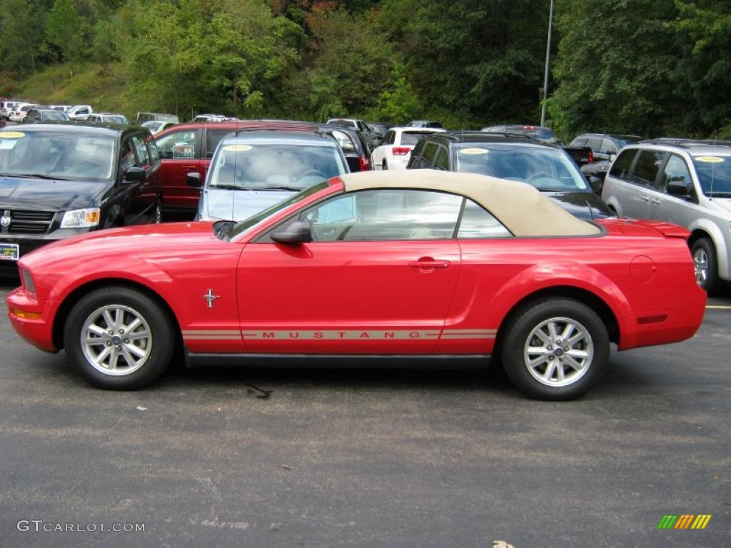 2007 Mustang V6 Deluxe Convertible - Torch Red / Medium Parchment photo #20
