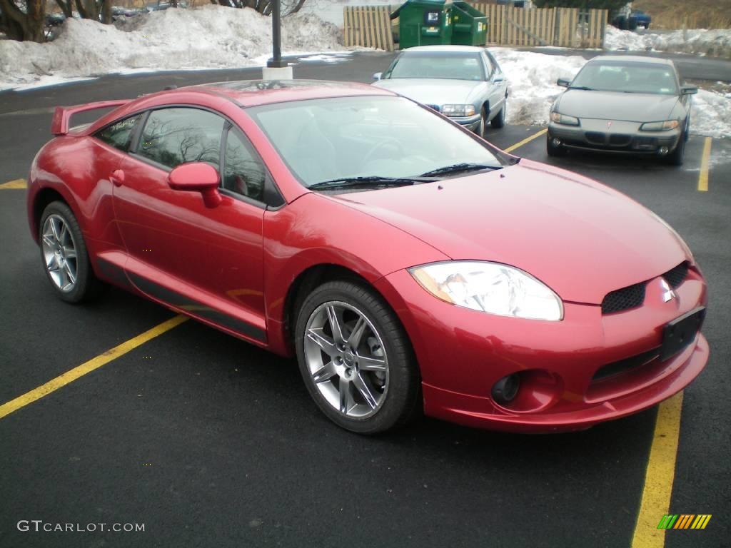 2008 Eclipse SE Coupe - Rave Red / Dark Charcoal photo #1