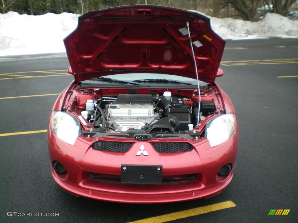 2008 Eclipse SE Coupe - Rave Red / Dark Charcoal photo #14