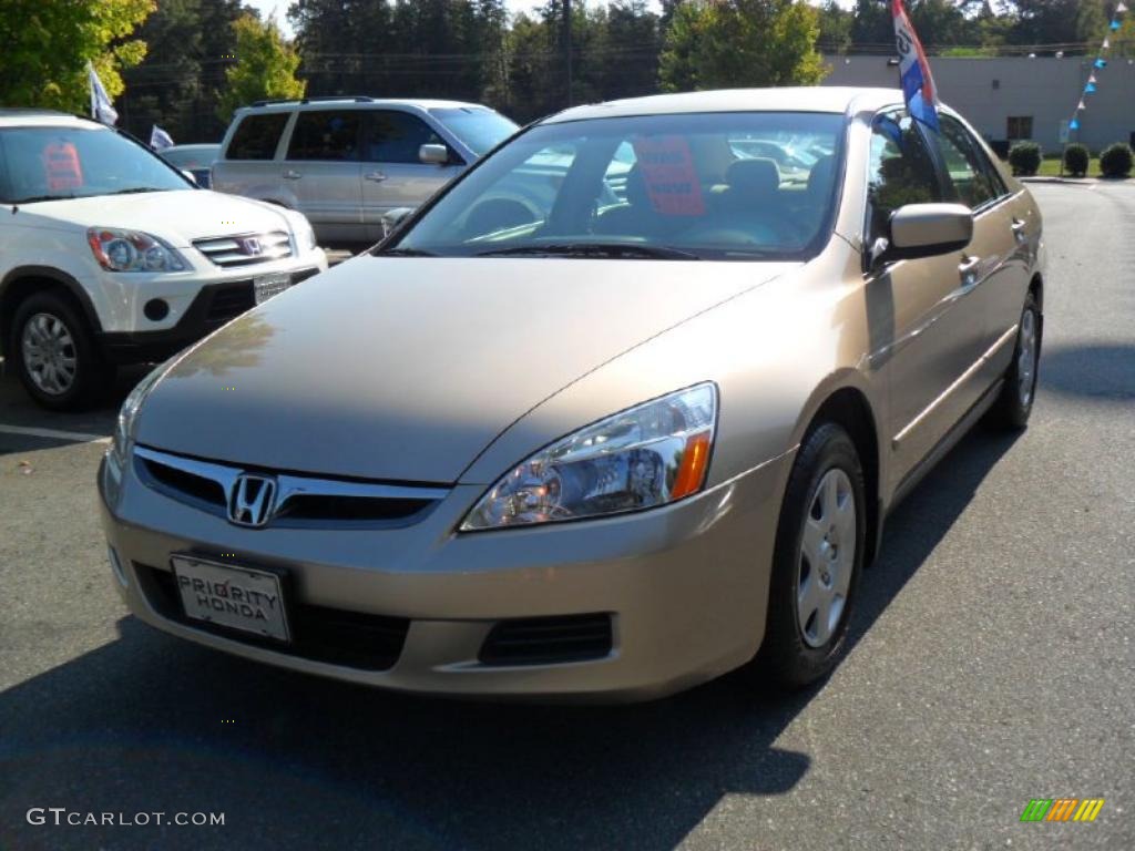 2006 Accord LX Sedan - Desert Mist Metallic / Ivory photo #6