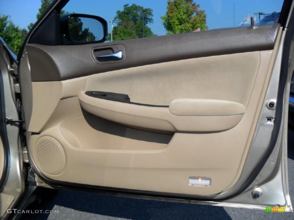 2006 Accord LX Sedan - Desert Mist Metallic / Ivory photo #20