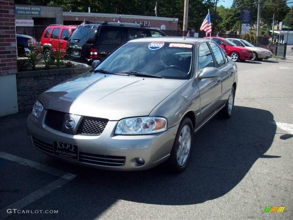 2005 Sentra 1.8 S Special Edition - Radium / Charcoal photo #1