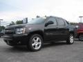 Black - Avalanche LTZ 4WD Photo No. 1