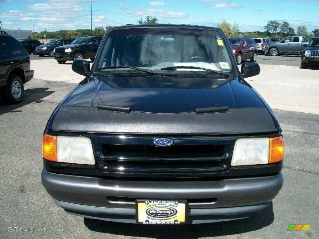 1993 Ranger XL Regular Cab - Raven Black / Grey photo #2