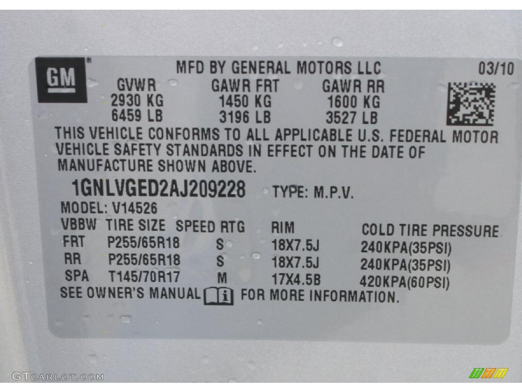 2010 Traverse LT AWD - Silver Ice Metallic / Dark Gray/Light Gray photo #22