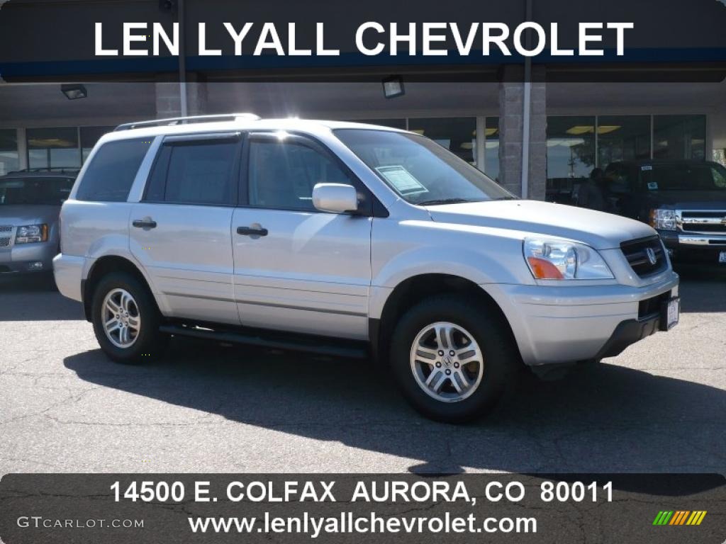 Starlight Silver Metallic Honda Pilot