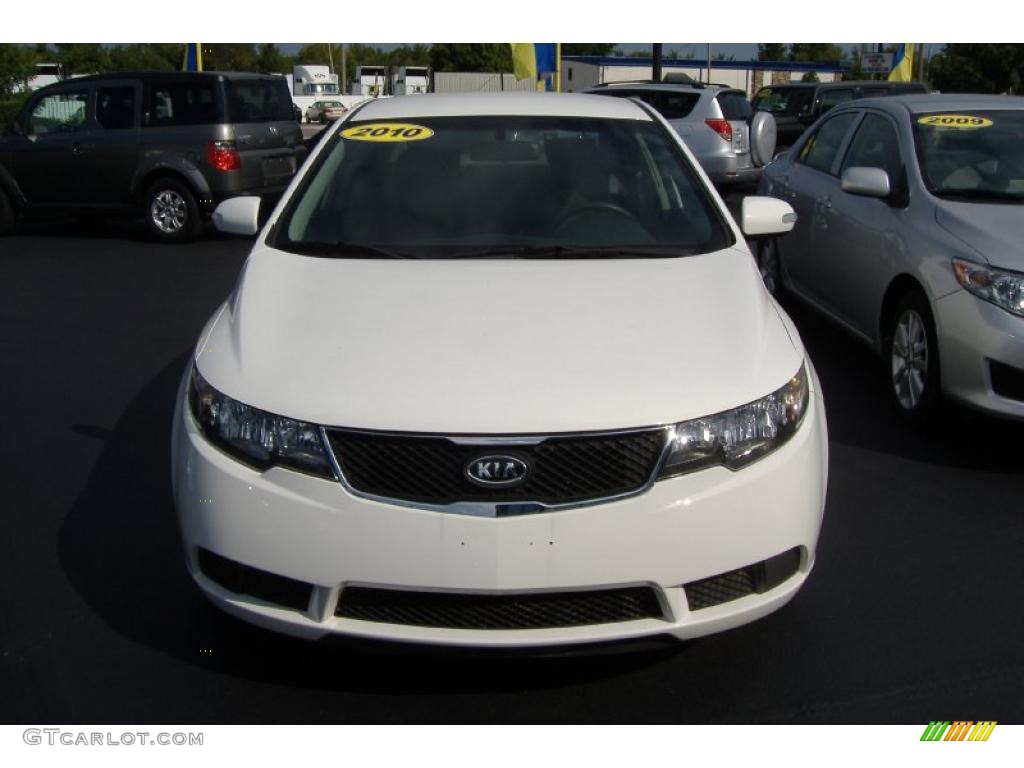 2010 Forte EX - Clear White / Coffee photo #2