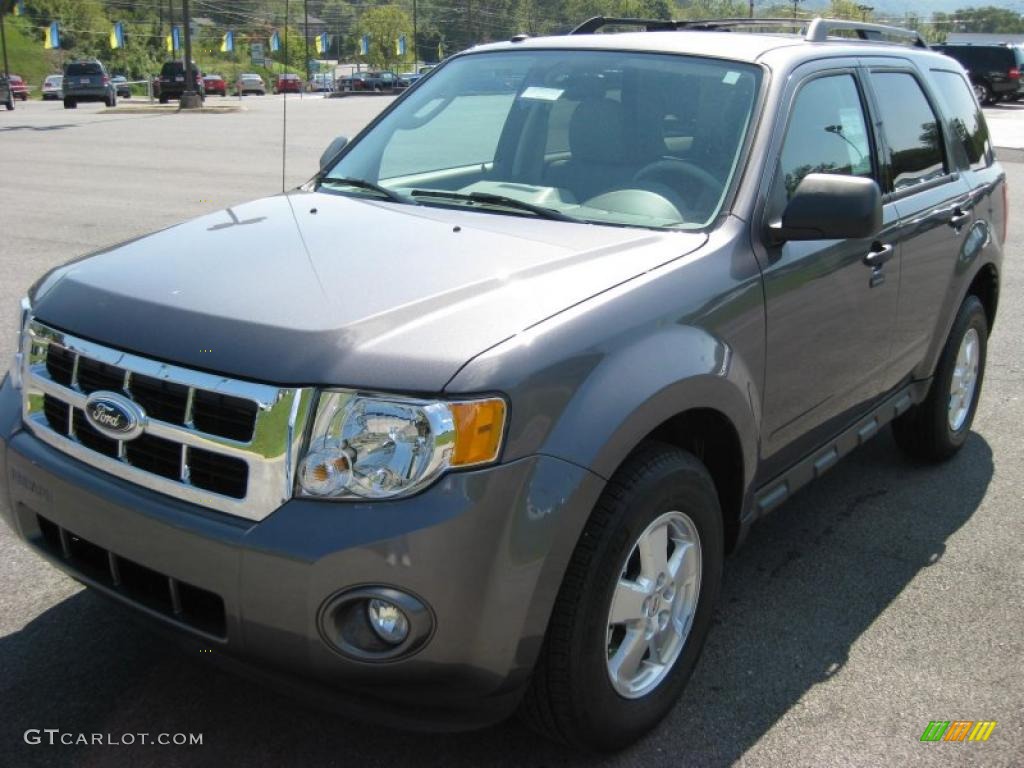 2011 Escape XLT V6 - Sterling Grey Metallic / Stone photo #2