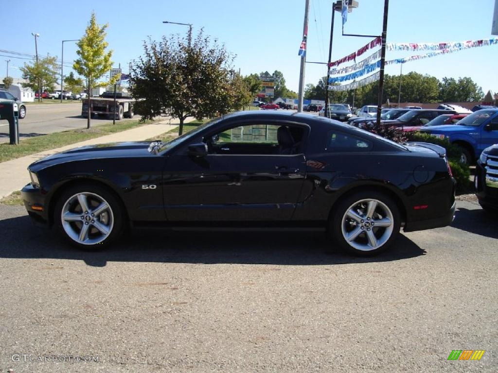 2011 Mustang GT Premium Coupe - Ebony Black / Charcoal Black photo #2